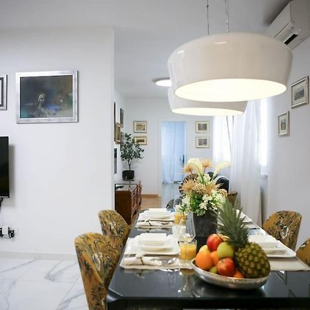 New & Luxury Apartment Tony Split Bagian luar foto