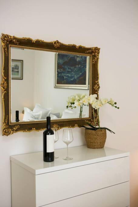 New & Luxury Apartment Tony Split Bagian luar foto